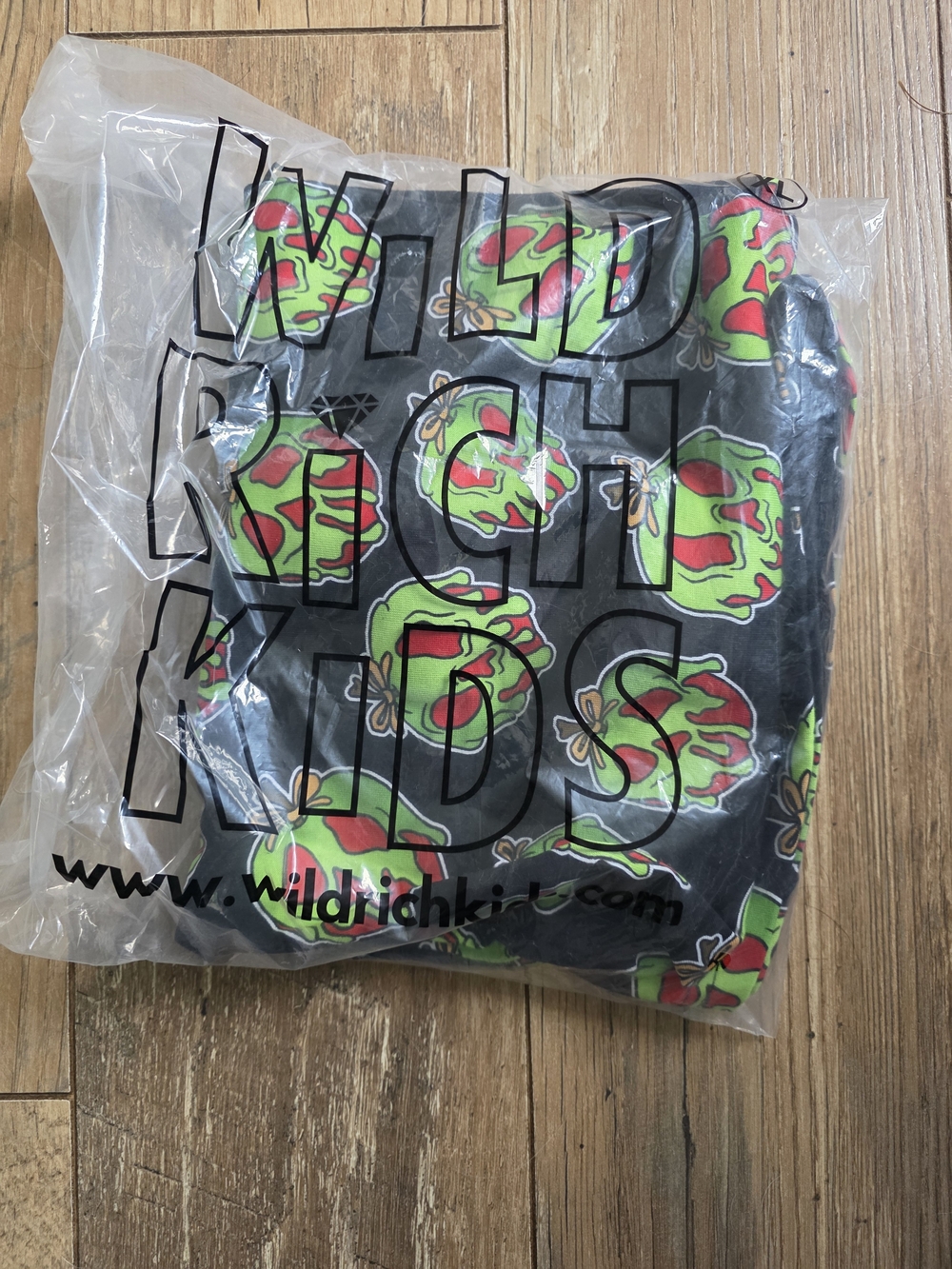 Wild Rich Kids Black Short Sleeve Poison Apple Shirt